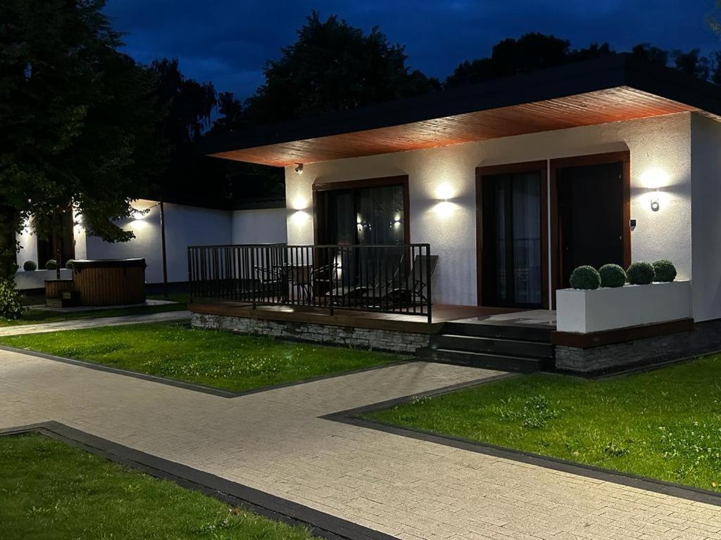 Wrzos Resort & Wellness **** Domki Caloroczne Wegierska Gorka Εξωτερικό φωτογραφία